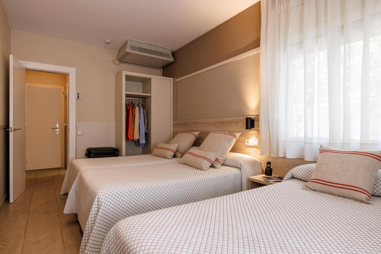 Bonanova Park Hotel Barcelona Bagian luar foto