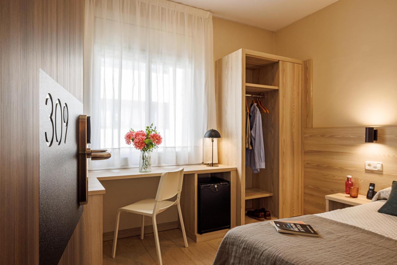 Bonanova Park Hotel Barcelona Bagian luar foto