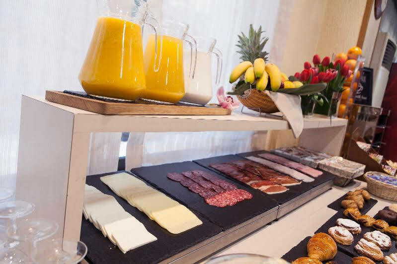 Bonanova Park Hotel Barcelona Bagian luar foto